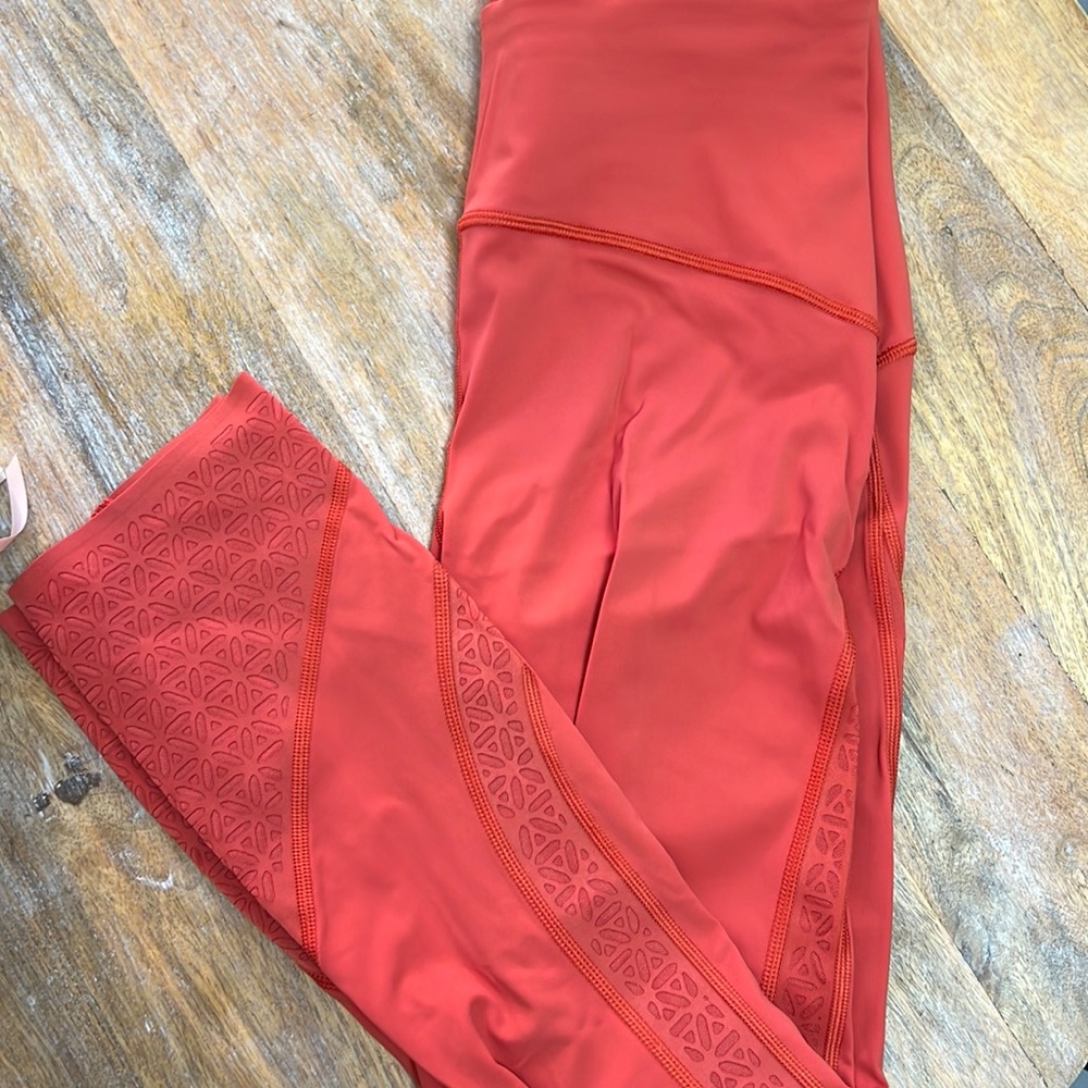 lululemon leggings with laser cut design